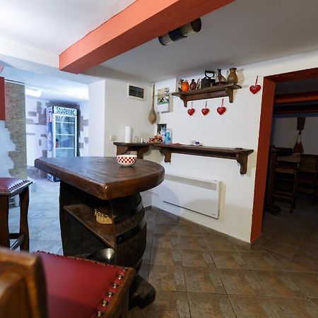 Apartman Royal Slavonski Brod Exterior photo