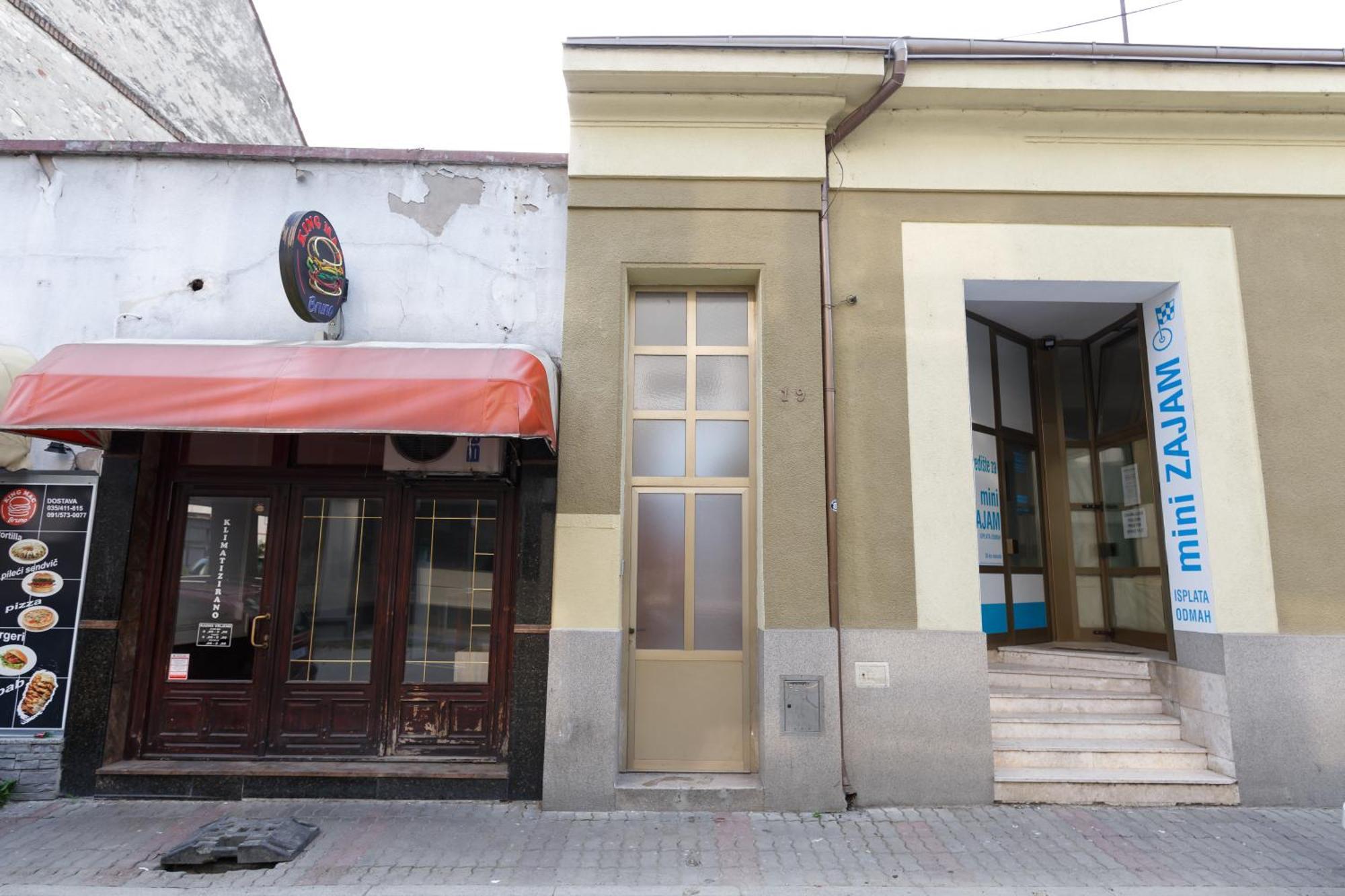 Apartman Royal Slavonski Brod Exterior photo